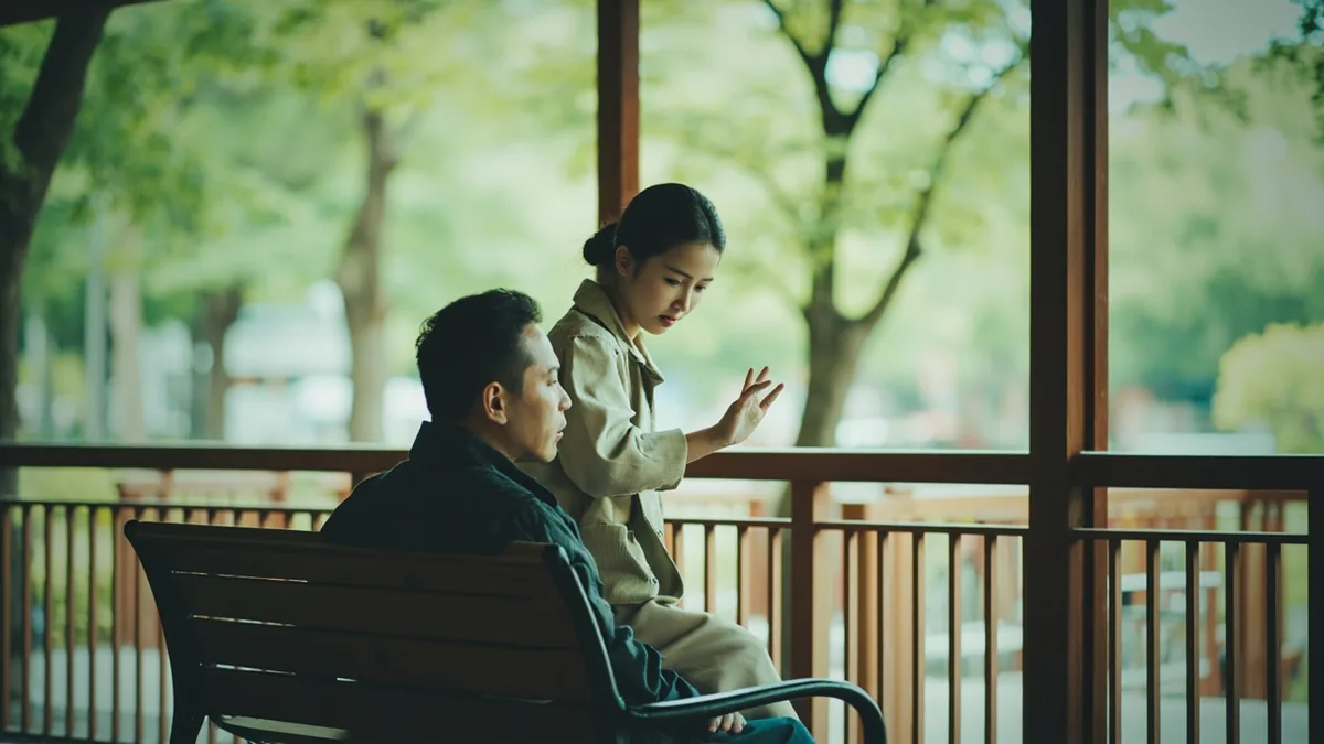 중국어로 "여기 자리 있어요" — 这个座位有人吗？ (zhège zuòwèi yǒurén ma?)
