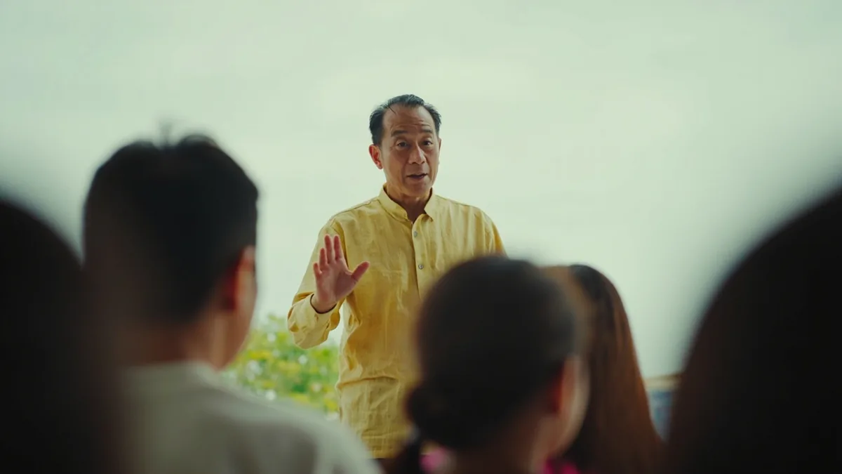 중국어로 "먼저 간단히 소개하겠습니다" — 我先介绍一下 (wǒ xiān jièshào yíxià)