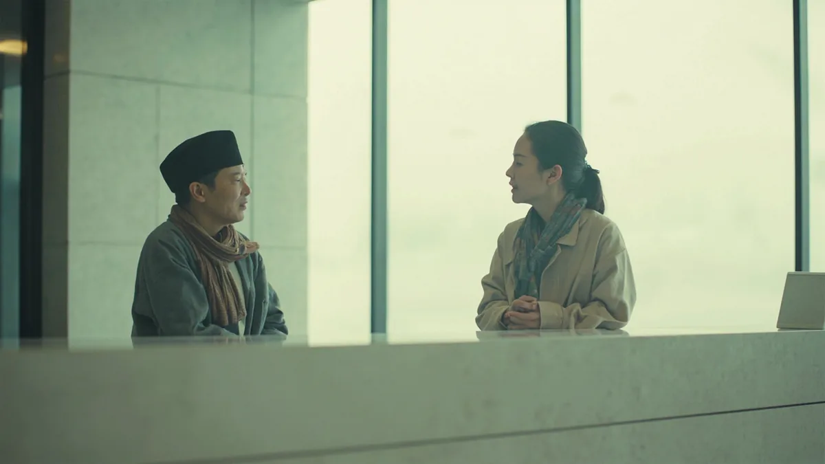 중국어로 "말 좀 전해 주세요" — 请帮我转告他 (qǐng bāng wǒ zhuǎngào tā)