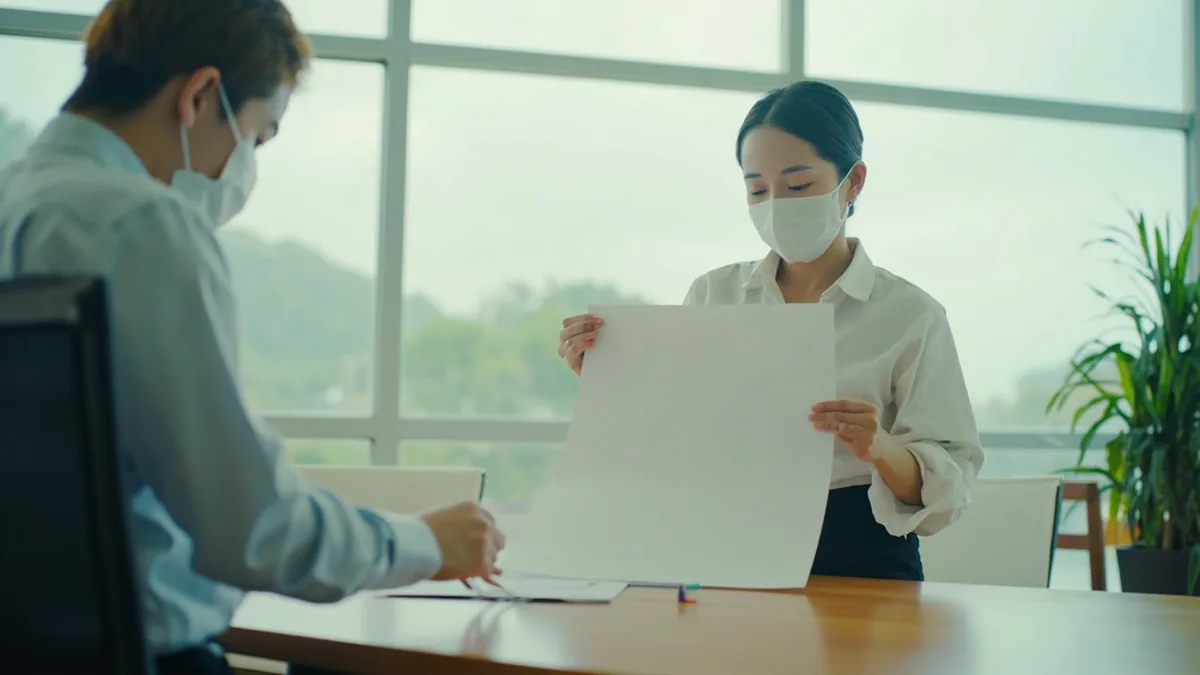 중국어로 "계약서 준비됐어요" — 合同准备好了 (hétong zhǔnbèi hǎole)